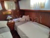 TRAWLER 42  GRAND BANKS 42 CLASSIC
