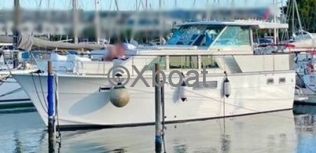 Bateau à Moteurs d'occasion HATTERAS 43 DC