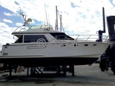 Bateau à Moteurs d'occasion OCEAN ALEXANDER 39 TRAWLER