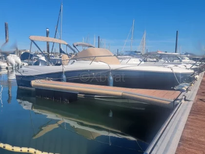 Bateau à Moteurs d'occasion CAP CAMARAT 7.5 WA SERIE 2