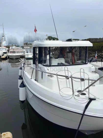Bateau à Moteurs d'occasion BARRACUDA 8
