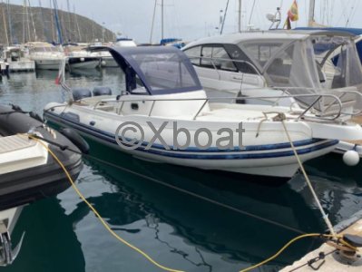 Bateau à Moteurs d'occasion CAPELLI TEMPEST 900 WA