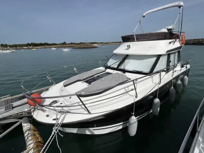Bateau à Moteurs d'occasion MERRY FISHER 1095 FLY