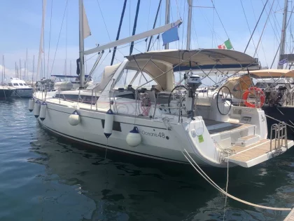 OCEANIS 48