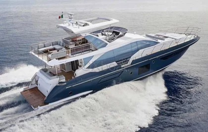 Bateau à Moteurs d'occasion Azimut 72 Fly