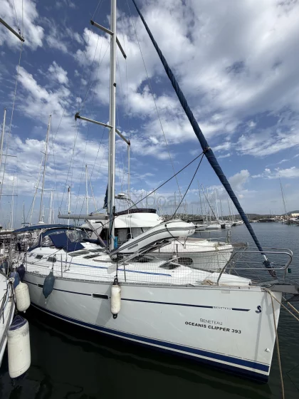 Voilier OCEANIS 393 CLIPPER